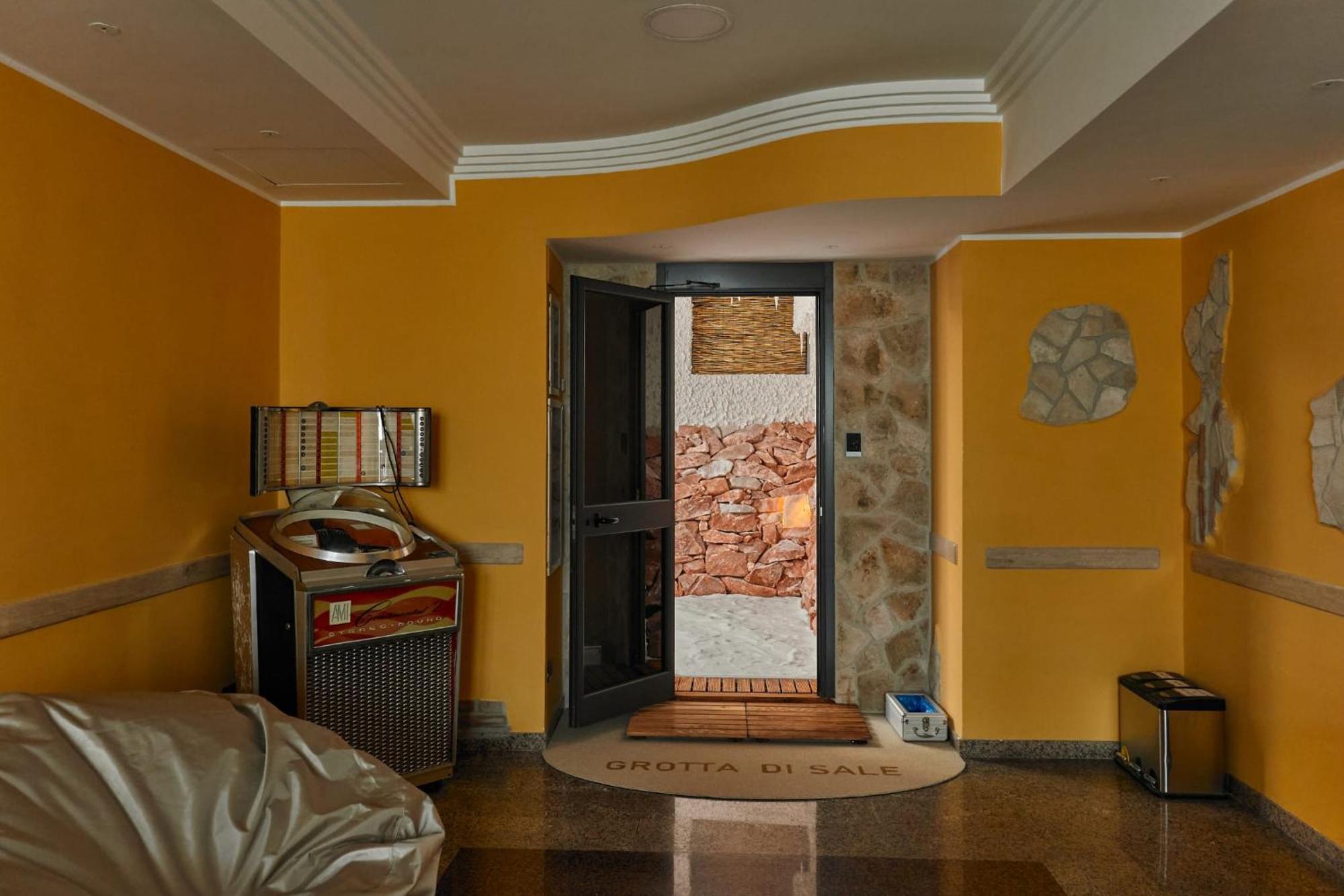 Hotel Aurora Wellness & Spa Tivoli Terme Luaran gambar